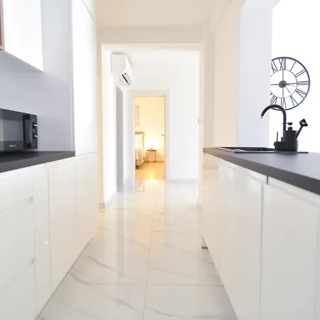 Katarina Apartment *